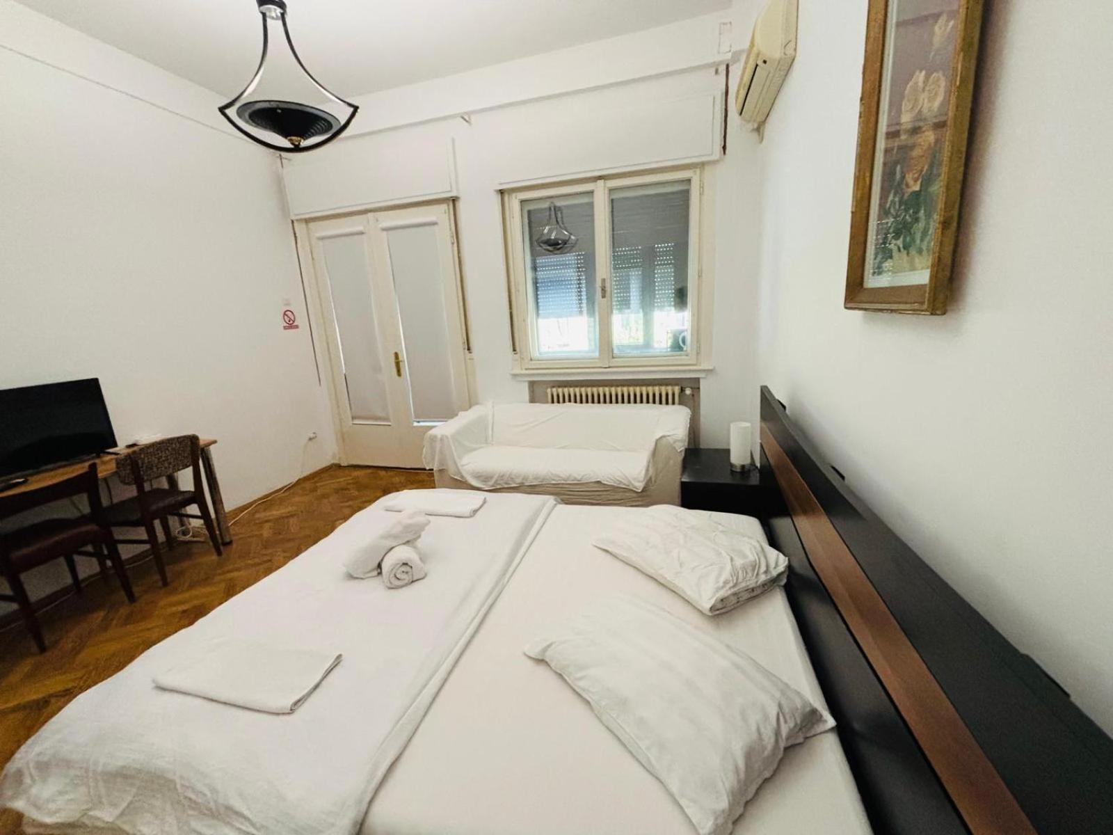Iancu Apartments Бухарест Экстерьер фото